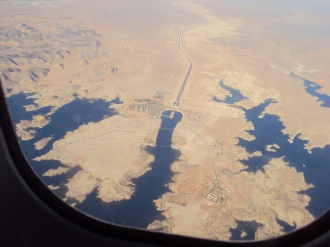 Vista a�rea da Represa de Aswan
